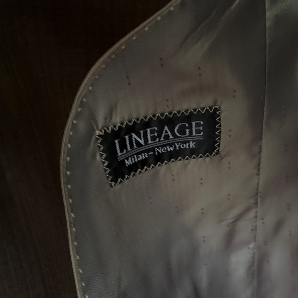 Classic Men's Brown Two-Piece Suit Jacket & Trousers - Picture 2 of 3